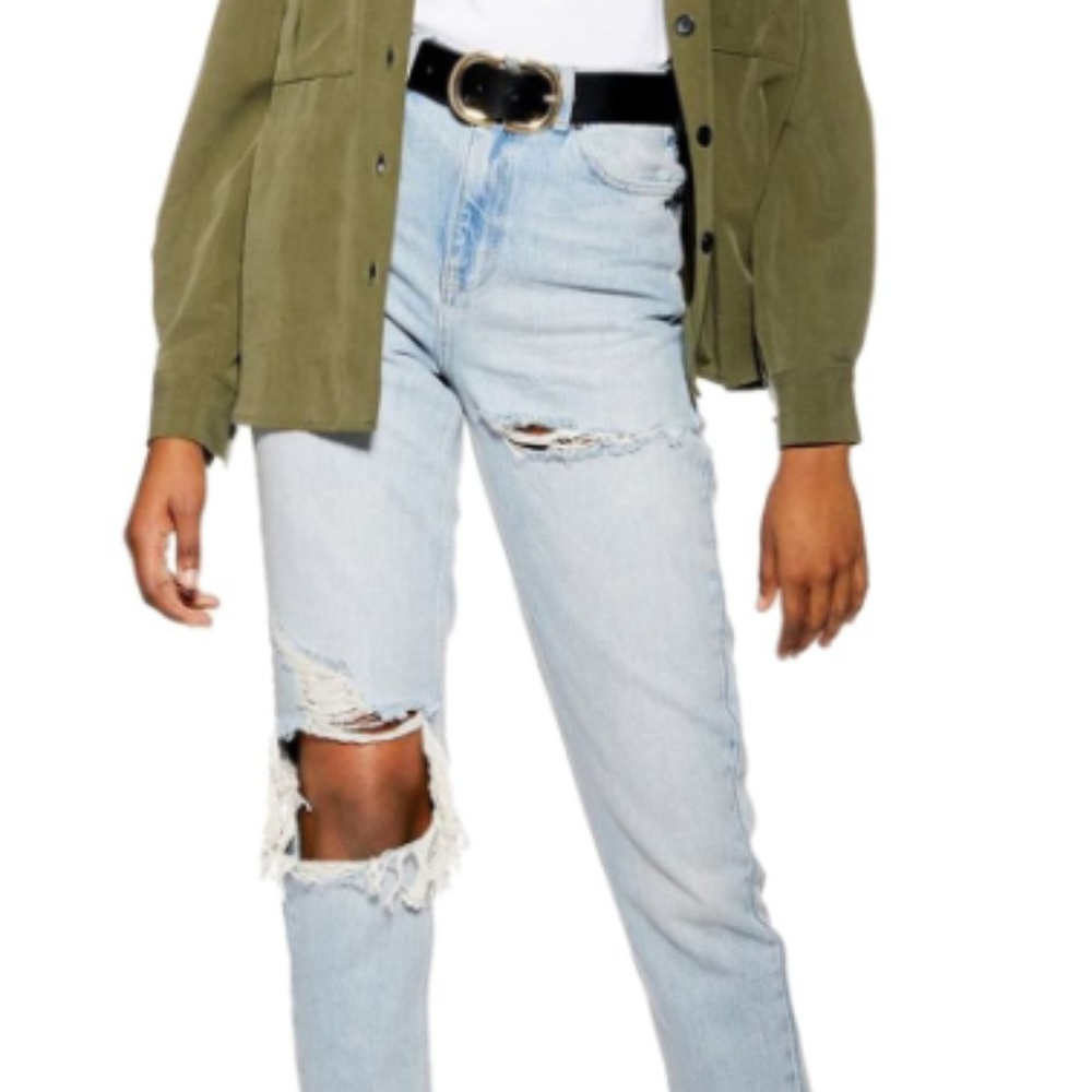 NWOT TOPSHOP High Waist Ripped Mom Jeans